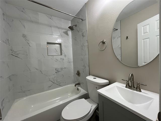 Foto del edificio - 8438 Maddox St