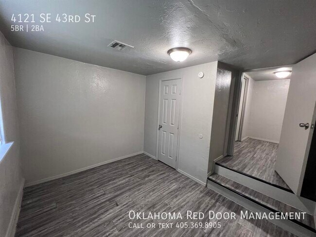 Foto del edificio - 4121 SE 43rd St