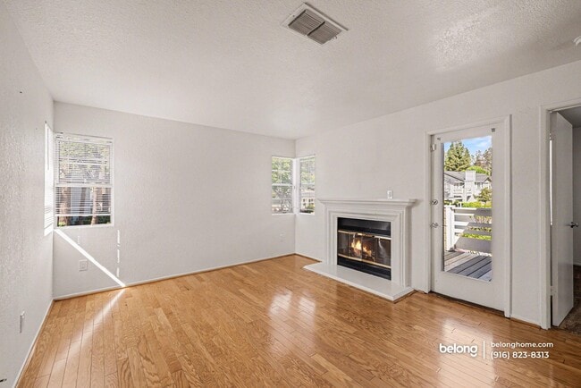 Building Photo - 2915 N Texas St