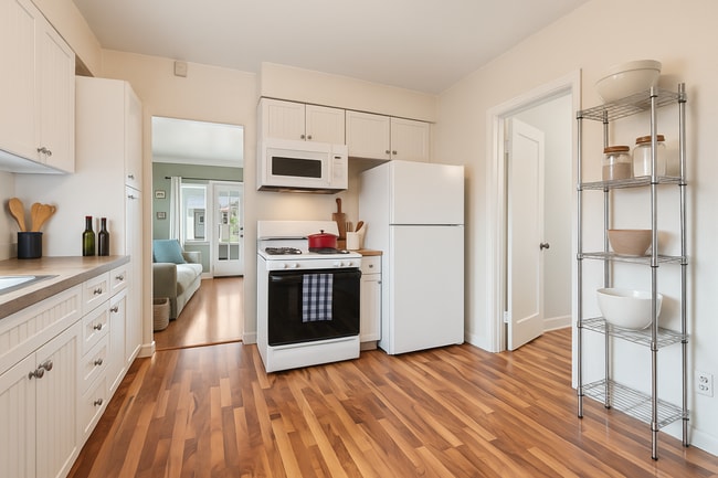 Foto del edificio - 3401 Bancroft St
