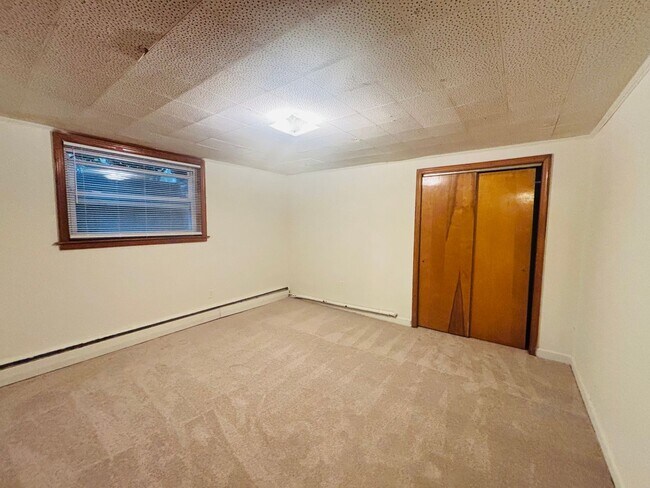 Foto del edificio - 121 Hearthstone Dr