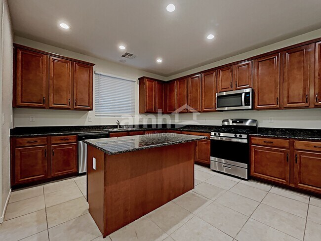 Foto del edificio - 7700 Flowering Quince Dr