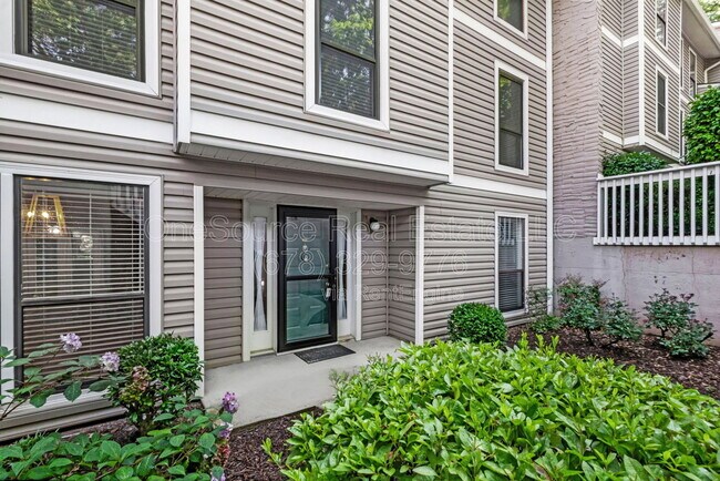 Foto del edificio - 806 Wynnes Ridge Cir