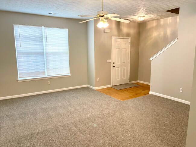 Building Photo - Welcome to this beautiful and welcoming 3 ...