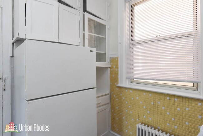 Foto del edificio - 5151 N Troy St