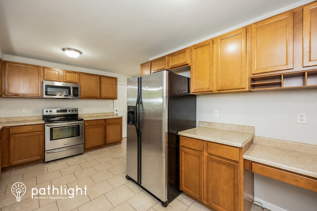 Foto del edificio - 4510 Palmer Park Blvd