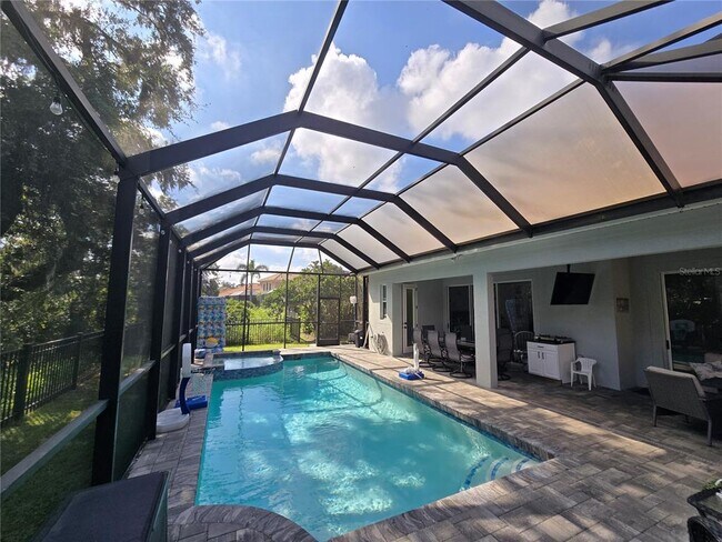 Building Photo - 8111 Santa Rosa Ct