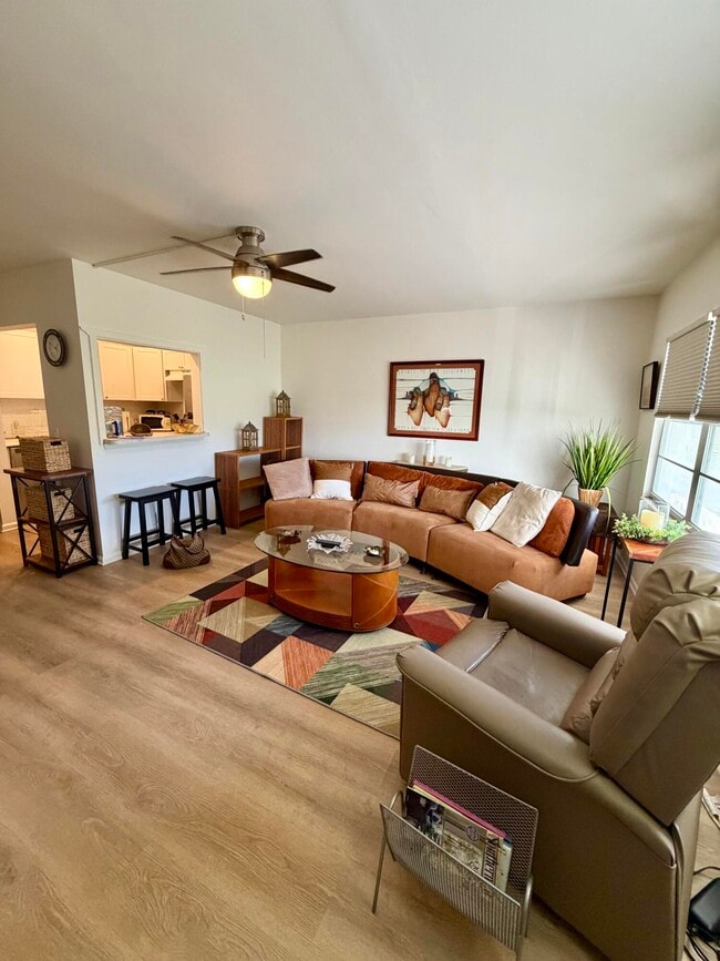 Building Photo - 132 Preston Way