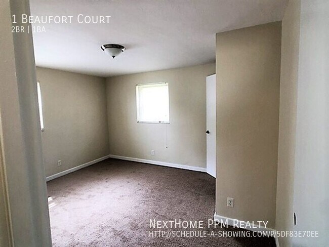 Building Photo - Brookline 2 Bedroom with Garage, AC & Dish...