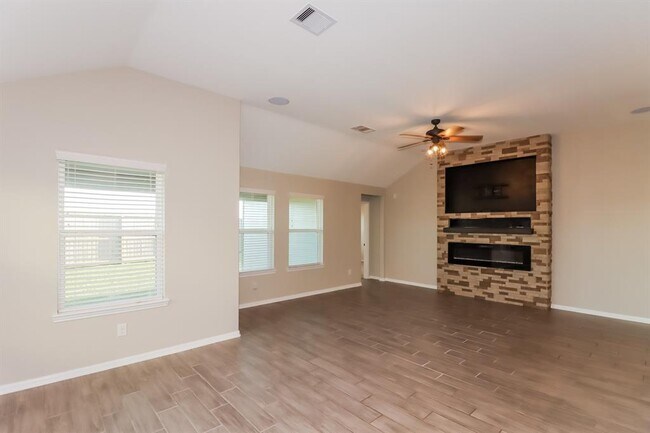 Building Photo - 13521 Emerald Mallard Dr