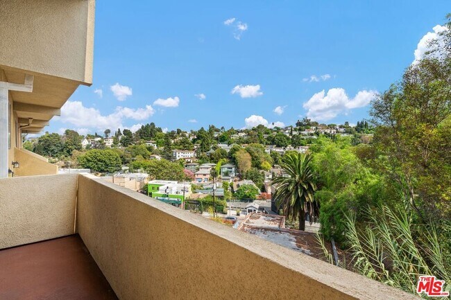 Foto del edificio - 3712 Evans St W