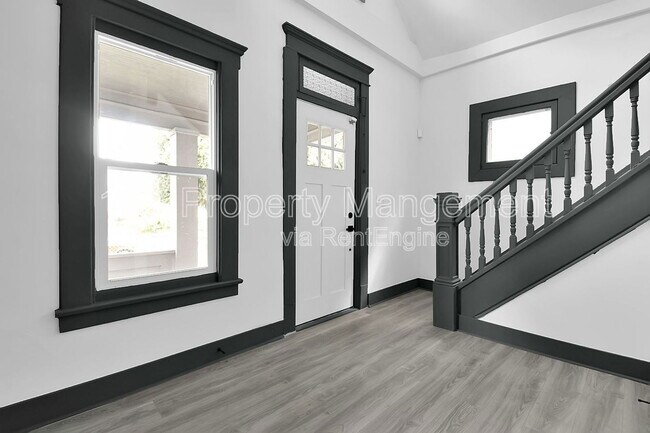 Foto del edificio - 919 W Rich St
