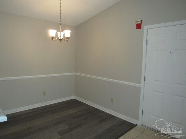 Foto del edificio - 2303 W Michigan Ave