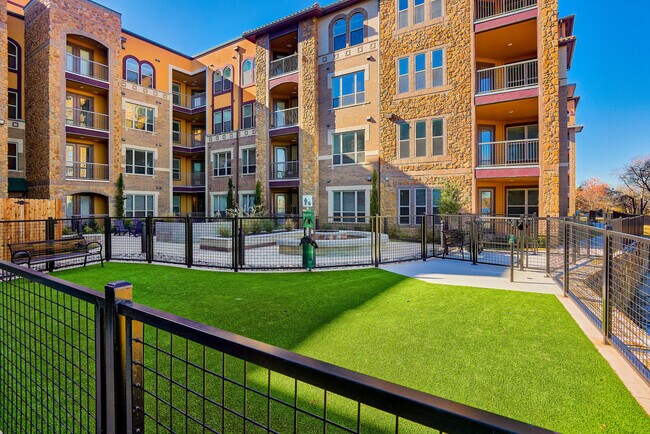 Apartamentos Tower Bay Lofts — foto de la comunidad - Tower Bay Lofts