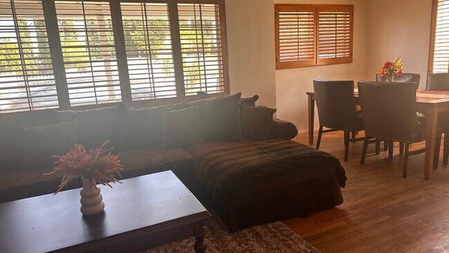 Foto del edificio - 5965 Wilbur Ave