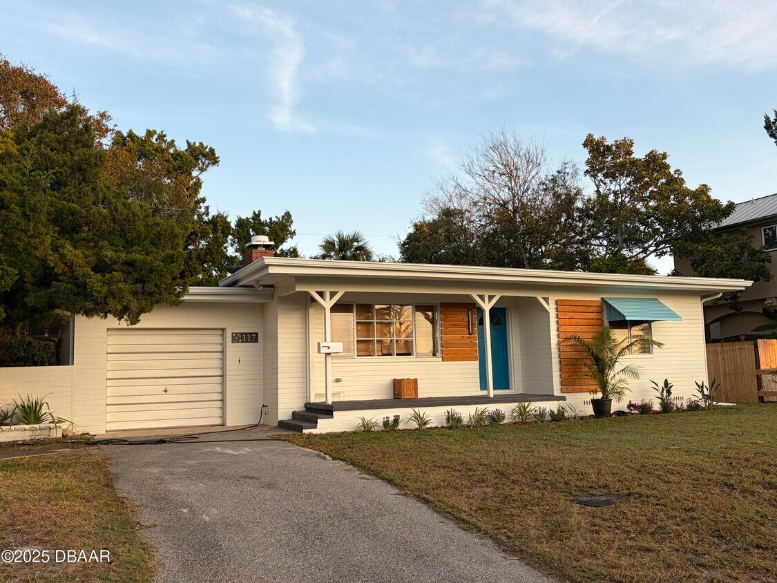 Foto principal - 117 Magnolia Dr