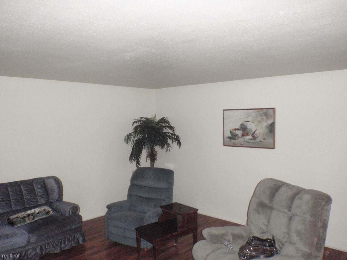 Foto del edificio - 2494 South St