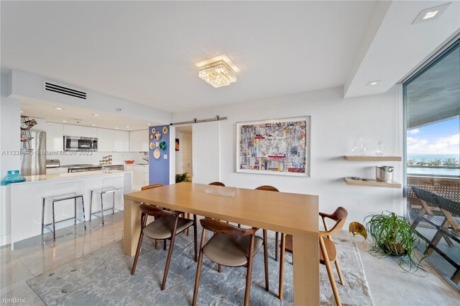 Building Photo - 2 br, 2 bath Condo - 2025 Brickell Ave Apt...