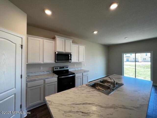 Building Photo - 15753 Equine Gait Dr