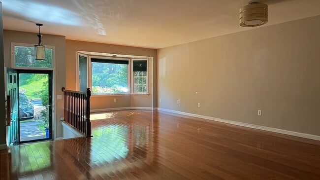 Building Photo - 9085 Golden Sunset Ln