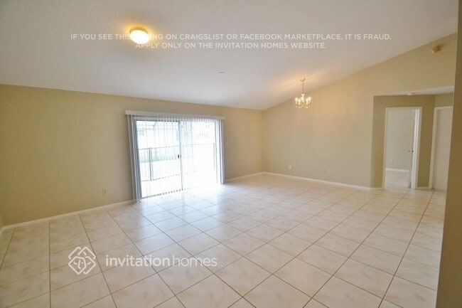 Foto del edificio - 2821 Saffron Dr