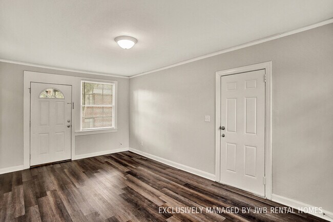 Foto del edificio - 1265 McDuff Ave S