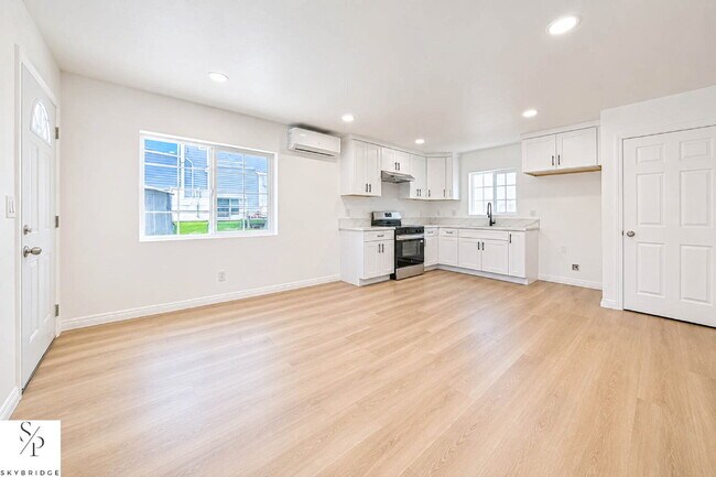 Foto del edificio - Bright 1BR in Los Angeles — Cozy, Convenient City Living