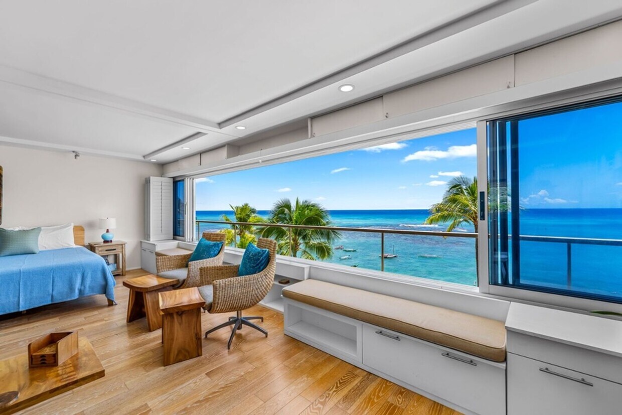 Foto principal - Colony Surf Luxe: Oceanfront 1BR w/ Diamon...
