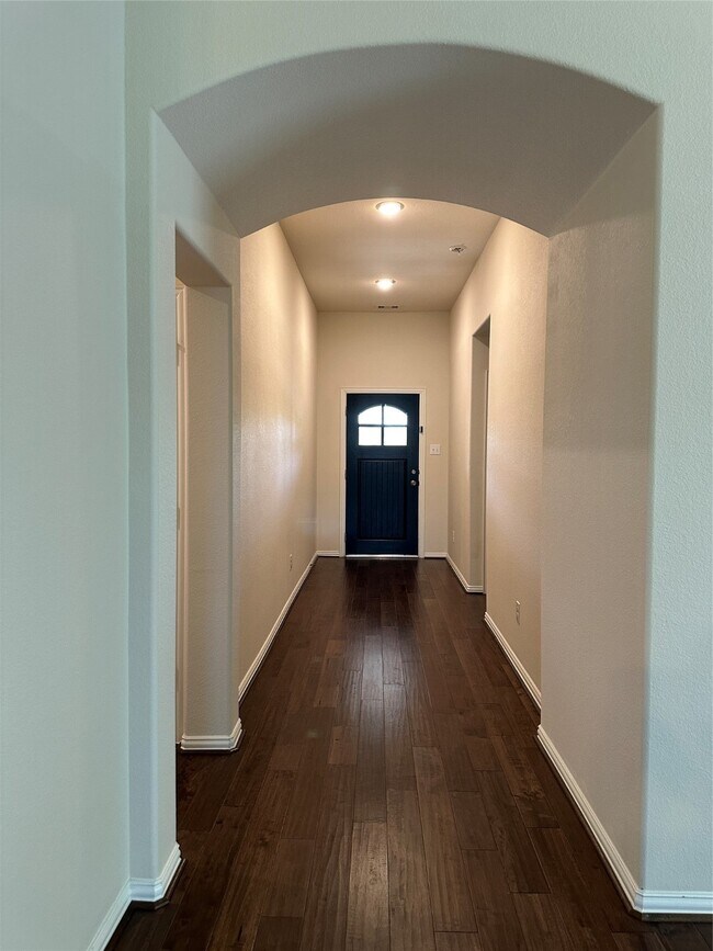 Foto del edificio - 16030 Dehay Ln
