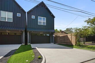 Building Photo - 3802 Buck St