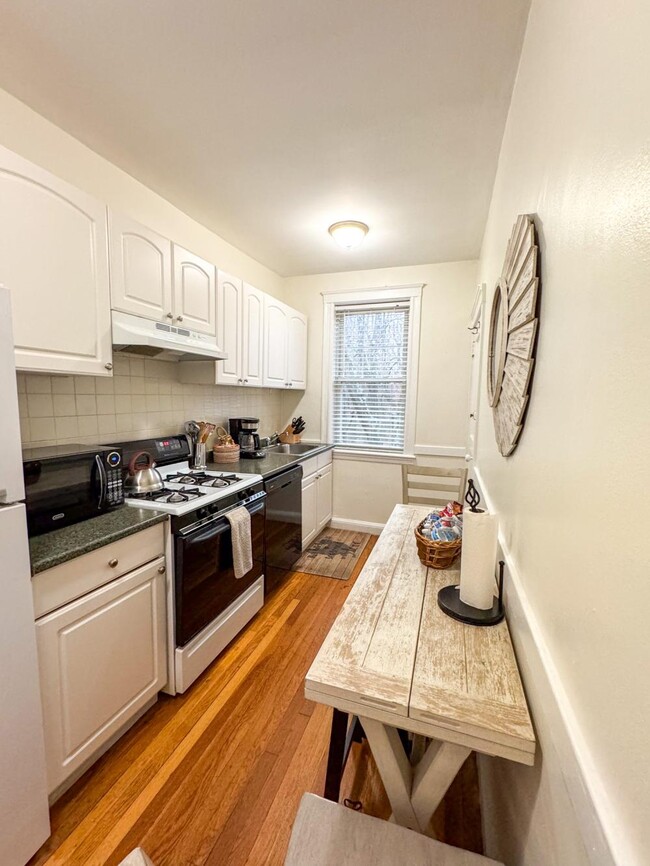 Foto del edificio - 1 bedroom in Brookline MA 02446