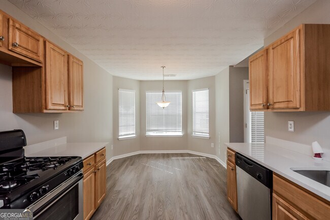 Building Photo - 10 Zebulon Pl