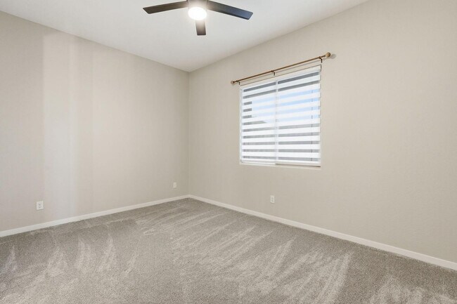 Building Photo - 21842 E Stirrup Ct