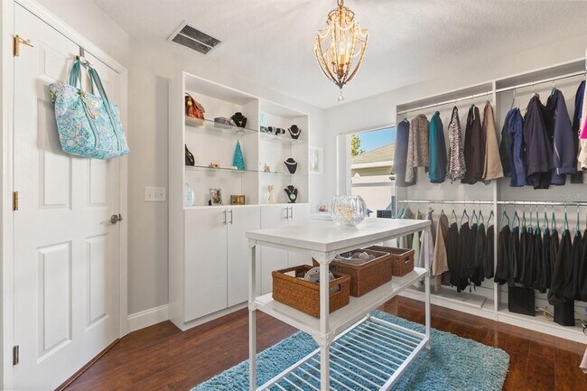 Foto del edificio - 3050 Mandolin Dr