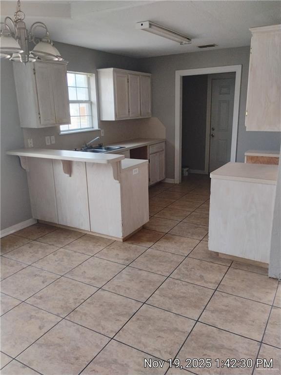 Building Photo - 13 Lake View Dr