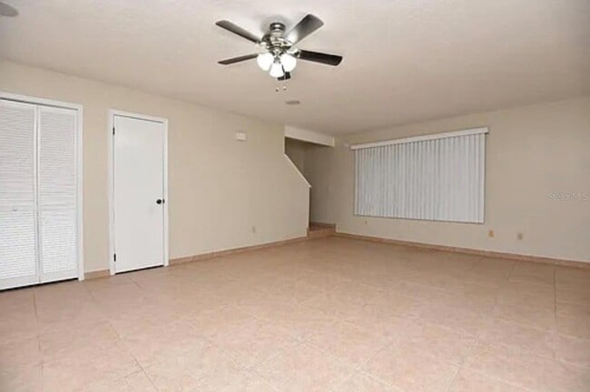 Building Photo - 5462 Bracken Ct