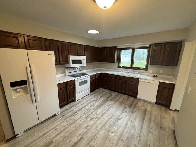 Building Photo - 797 Bradford Way