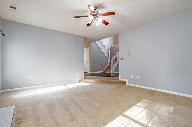 Foto del edificio - 1205 Polk Crossing