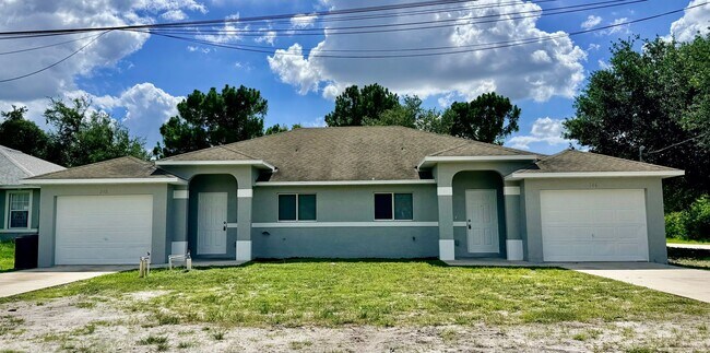 Foto del edificio - 346 Bell Blvd S