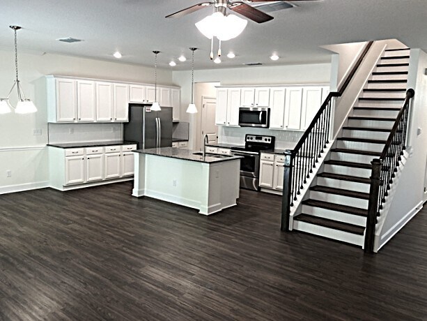 Foto del edificio - 3021 Eagle Bluff Way