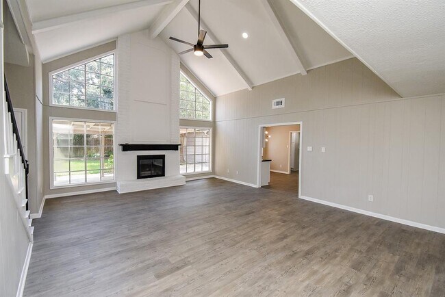 Building Photo - 7503 Bairnsdale Ln