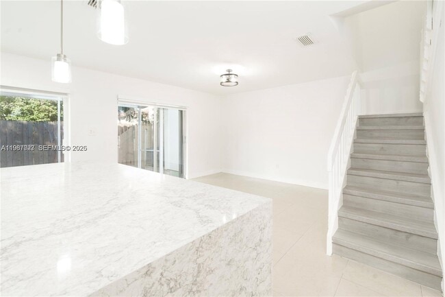 Foto del edificio - 6080 W 26th Ct