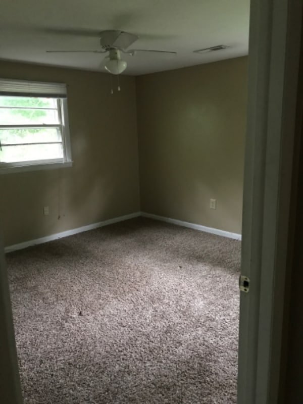 Building Photo - 356 Booher Ln