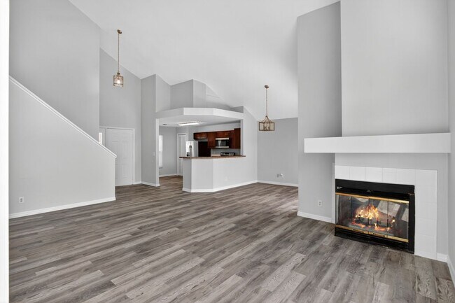 Building Photo - 250 Lakebreeze Cir