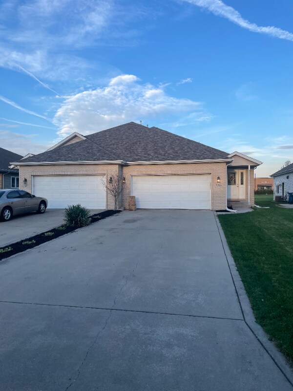 Foto principal - 10885 Park St