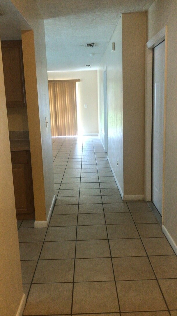 Foto del edificio - 313/315 SE 24TH AVE