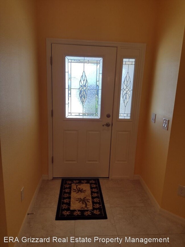 Building Photo - 2 br, 2 bath House - 9213 SE 166th Sprung ...