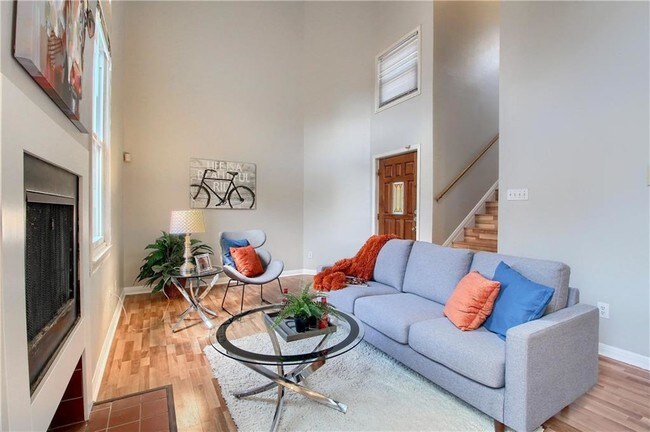 Foto del edificio - 904 W 21st St