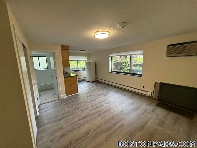 Building Photo - 15 Chester St