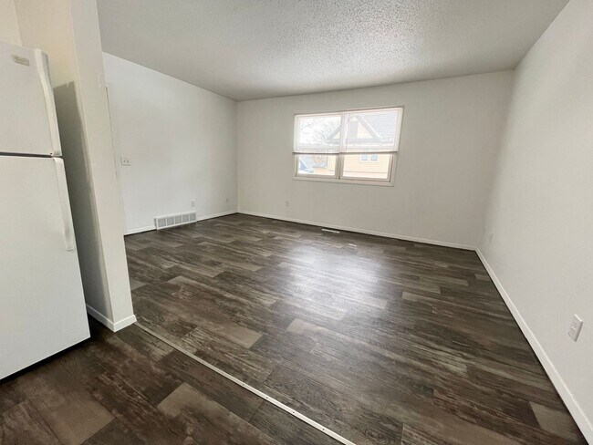 Foto del edificio - 312 N Spring Ave